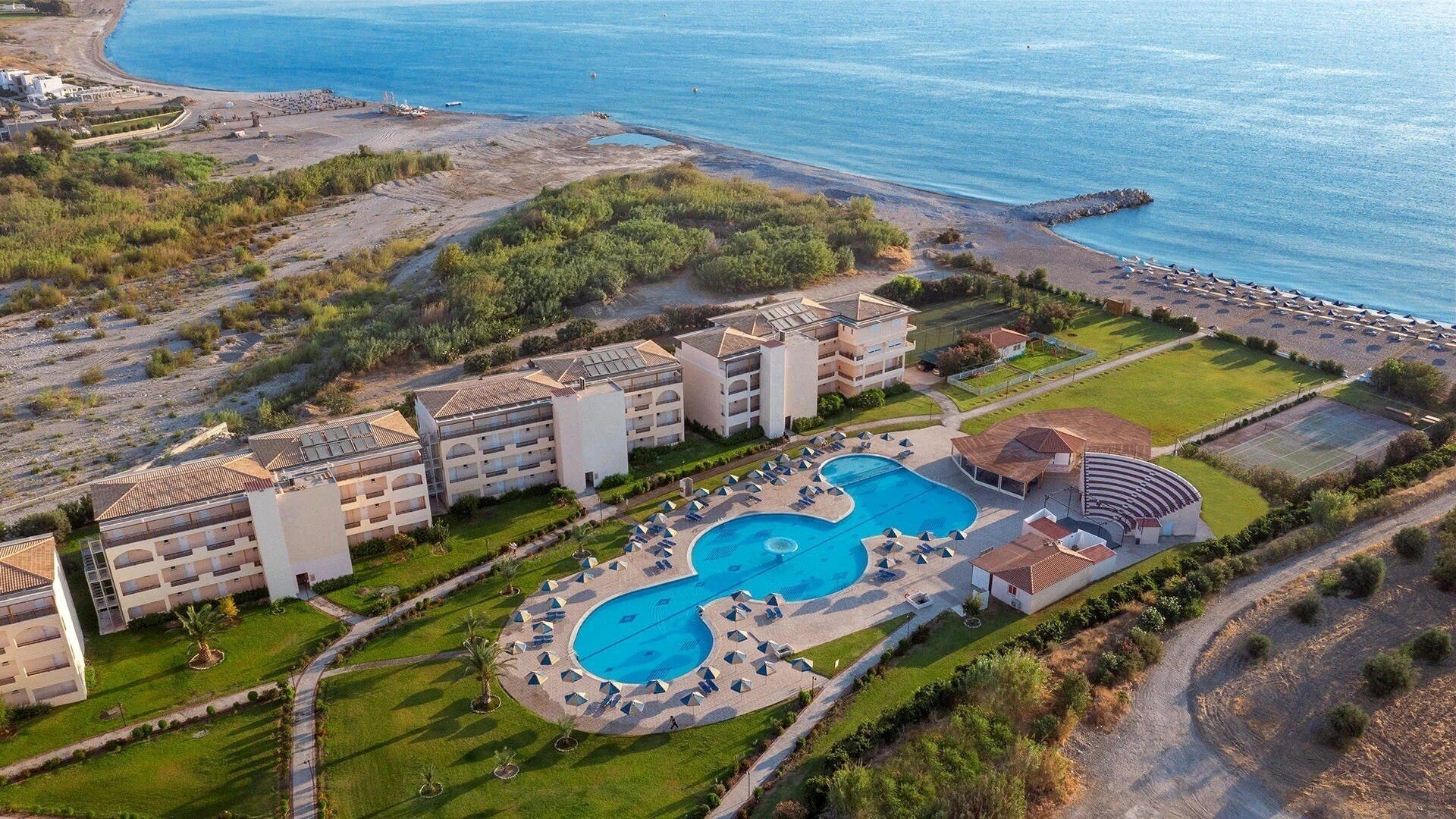 Отель Myrina Beach 4*